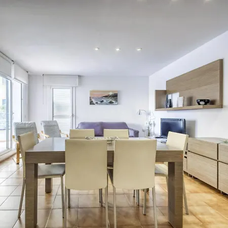 Appartement Platja De Roses-1 By Interhome