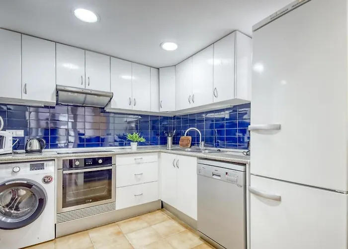 Platja De Roses-1 By Interhome Daire *